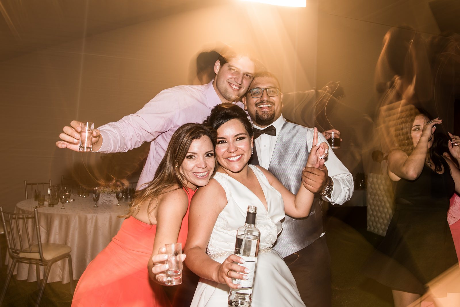 Fiorella Lucho aldo aguilar fotografo fotografia boda sesion novios retrato novia novio arequipa peru 16 hotel lago fiesta