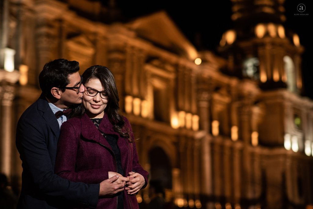 Liz carlos aldo aguilar fotografo fotografia boda sesion novios fiesta retrato novia novio arequipa peru preboda plaza armas fotos
