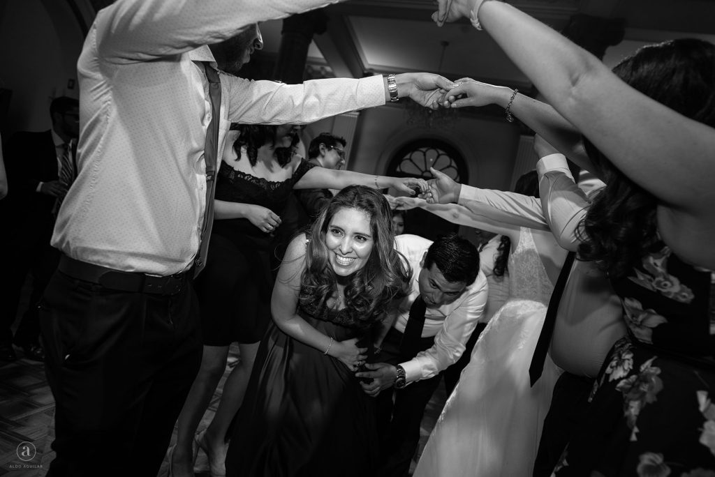 Liz carlos aldo aguilar fotografo fotografia boda sesion novios fiesta retrato novia novio palacio ricketts2