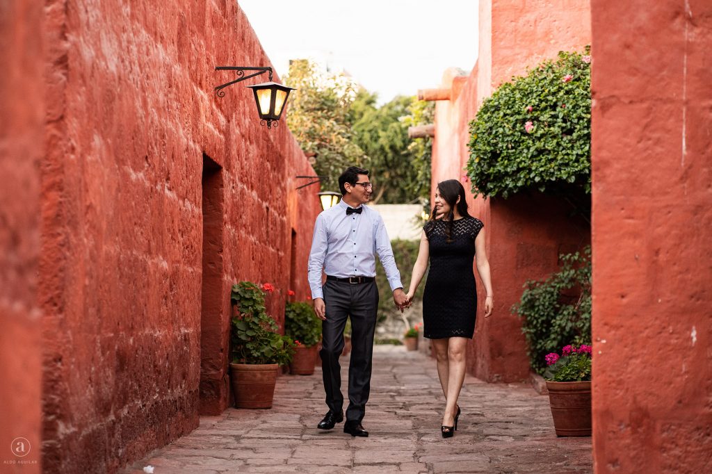 Liz carlos aldo aguilar fotografo fotografia boda sesion novios retrato novia novio arequipa peru preboda fotos monasterio santa catalina 3